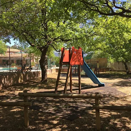 Domaine Les Chenes Blancs Campsite Saint-Saturnin-les-Apt